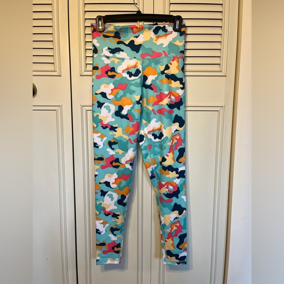 CHAMPION AUTHENTIC ATHLETICWEAR MULTI COLOR CAMOUFLAGE CAMO LEGGINGS - Picture 5 of 13